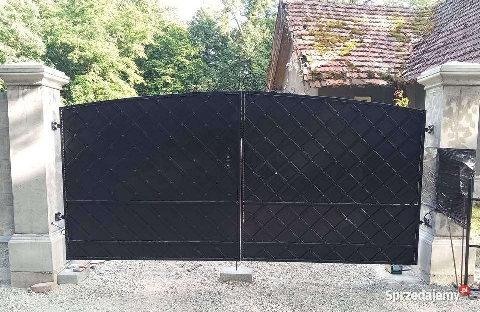 Bramy Uchylno Otwierane Ogrodzenia i bramy Pichorowice