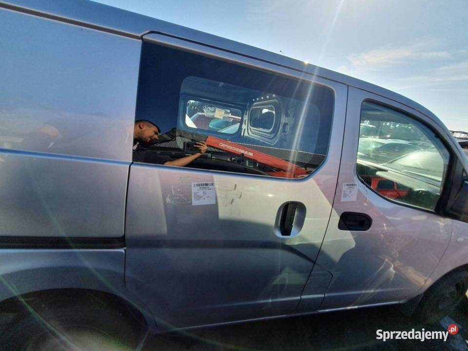 DRZWI PRZESUWNE PRAWE NISSAN NV 200 KL0 kujawsko-pomorskie