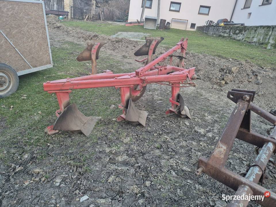 Pług 3 skibowy zagonowy Maszyny rolnicze śląskie Kowale