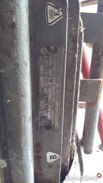 Rozdrabniacz uniwersalny Bąk śrutownik Jodłówka sprzedam