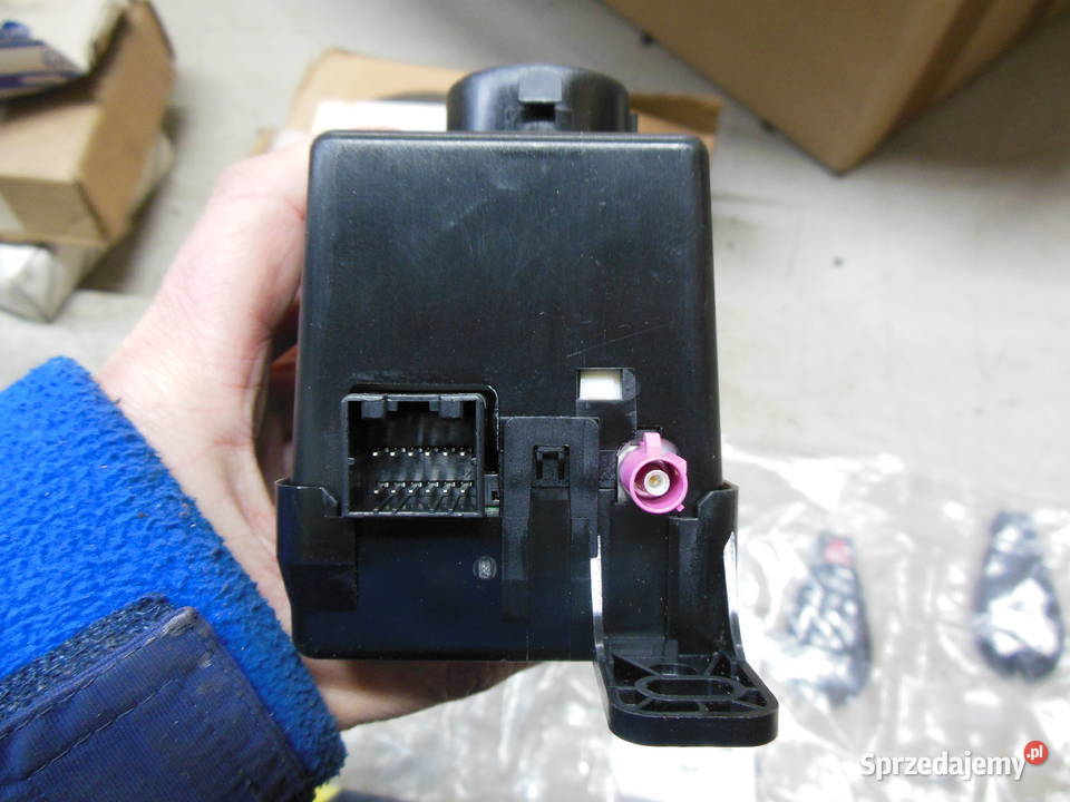 P68241098AC MODUŁ ZAPŁONOWY CHRYSLER 300 TOWN osobowe śląskie