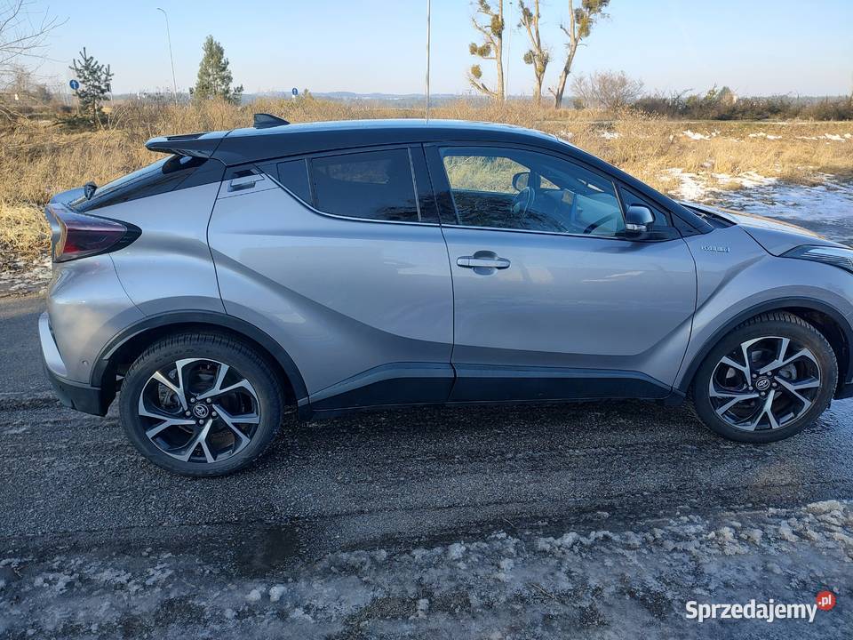 Sprzedam zadbaną Toyotę chr hybrid 2017 dobrze Piła