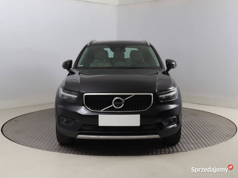 Volvo XC40 D4 AWD isofix Bielany Wrocławskie