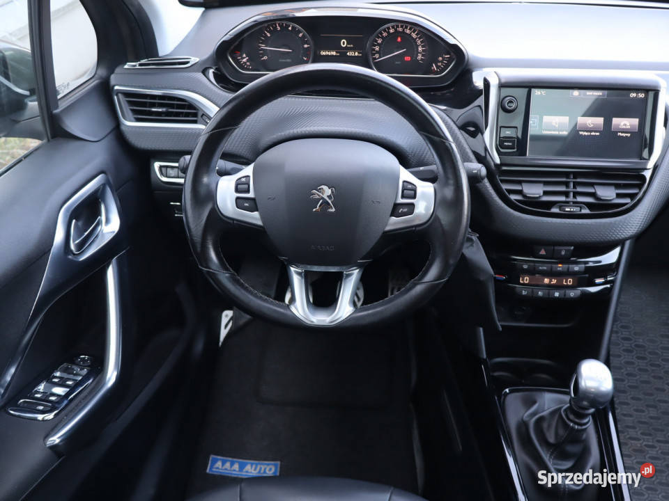 Peugeot 2008 12 PureTech nieuszkodzony Piaseczno