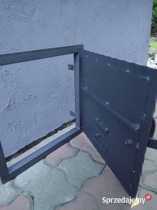 Drzwiczki do wędzarni i paleniska kolor grafit sprzedam