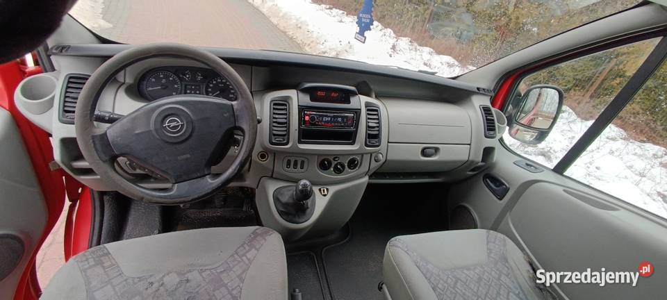 Opel Vivaro 19 DTI 101 6 biegów Hak Brygadówka