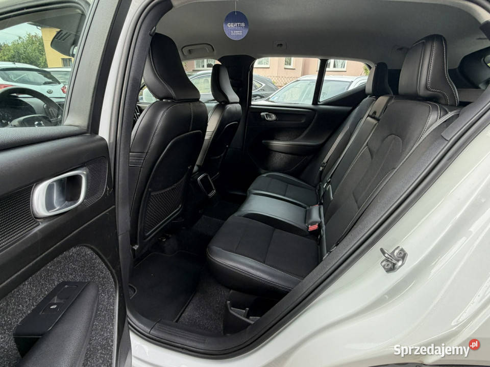 Volvo XC 40 T3 benzyna LED 156 gniazdo SD Łodygowice