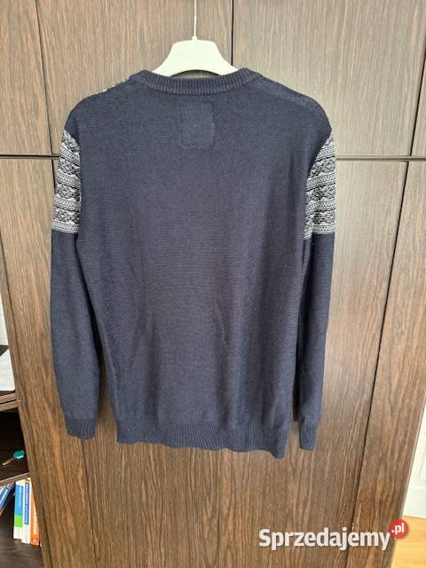 Sweter męski S Bershka granatowobiały we wzór z Częstochowa sprzedam