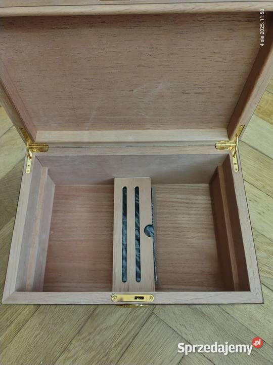 Humidorhumidor podróżnyetui skórzanepopielniczka podkarpackie Rzeszów