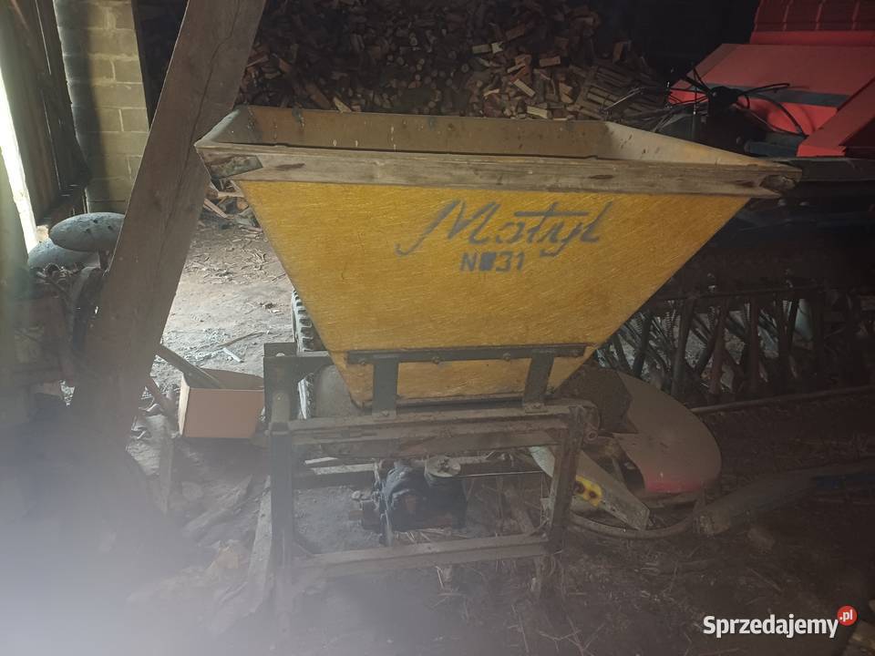 Rozsiewacz motyl 300 Burzenin sprzedam