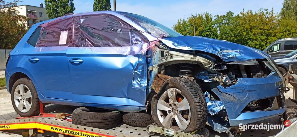 Skoda Fabia 3 III 2017r 10 MPI kolor LQ5X Ząbki