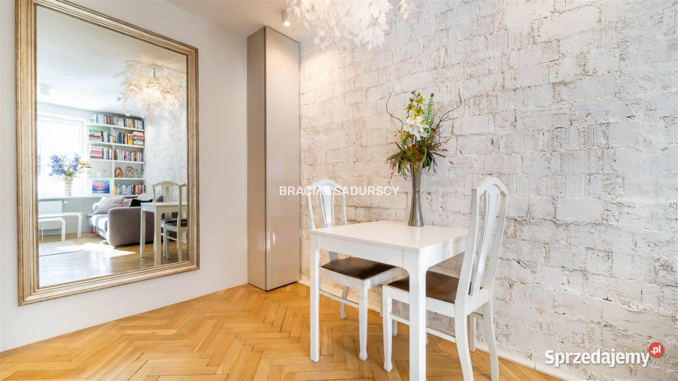 sprzedaży mieszkania 355m2 2 pokojowe Kraków sprzedam