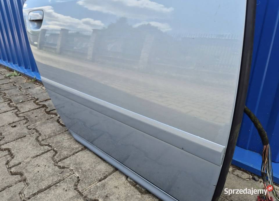 13 DRZWI TYŁ PRAWY TYLNE PRAWE AUDI A6 C5 LIFT Części samochodowe świętokrzyskie Działoszyce