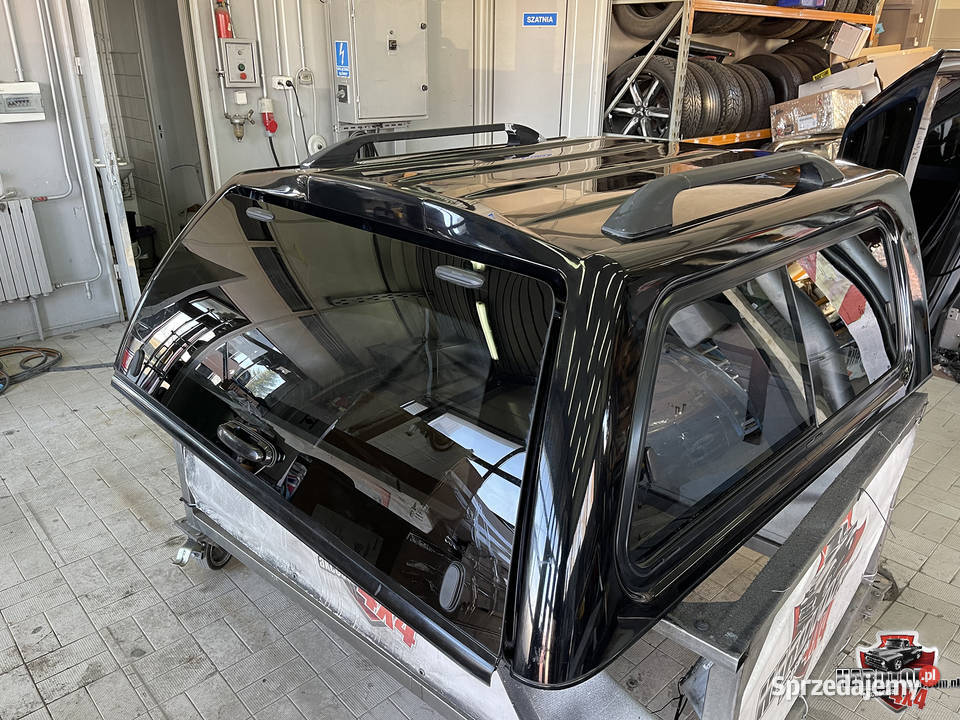 Zabudowa Toyota Hilux Aeroklas Hardtop pickup terenowe Pasłęk