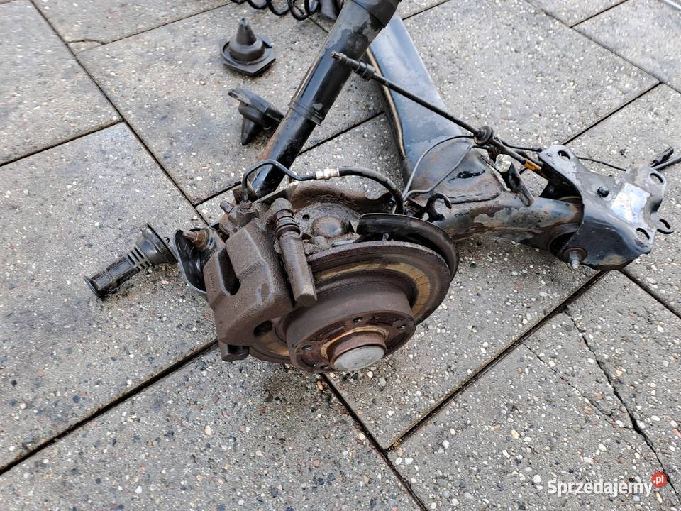 Renault Megane 3 Kombi belka tylna kompletna Zawieszenie i układ kierowniczy Jastrzębie-Zdrój