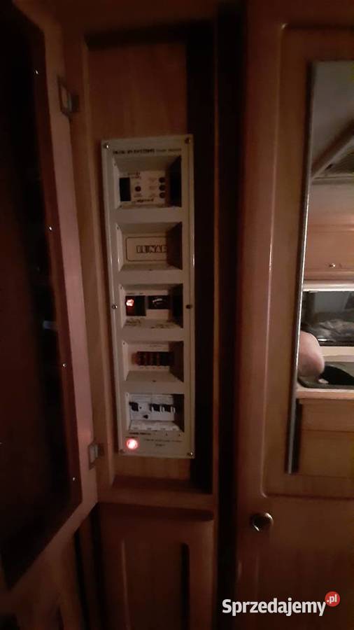 PRZYCZEPA KEMPINGOWA LUNAR DELTA 6104 Dąbrowa Chotomowska