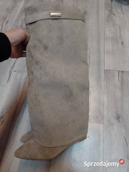 40 Beżowe wygodne kozaki kowbojki na koturnie Moda i Styl Kraków