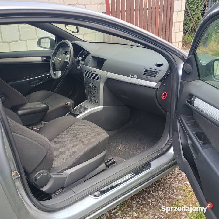 Opel Astra GTC 16 Benzyna 2005 Bychawa