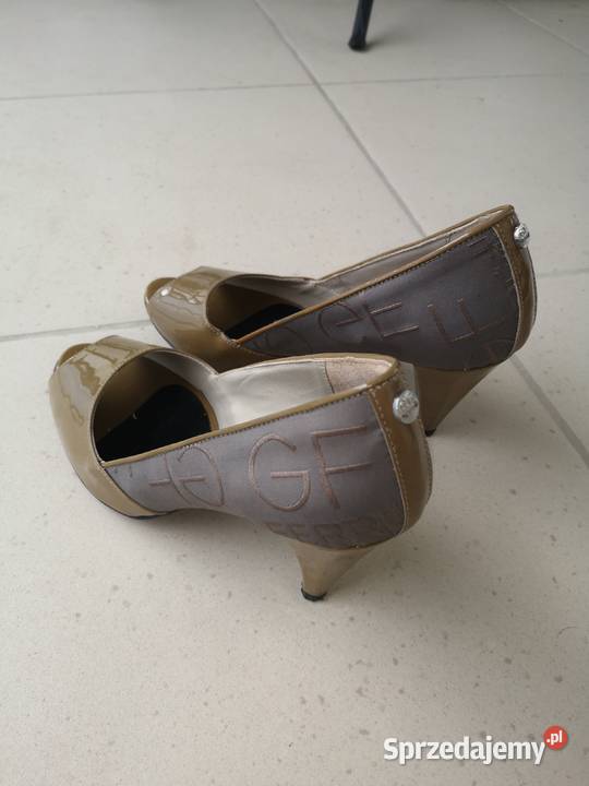 GF FERRE Gianfranco Ferre buty na szpilce sprzedam