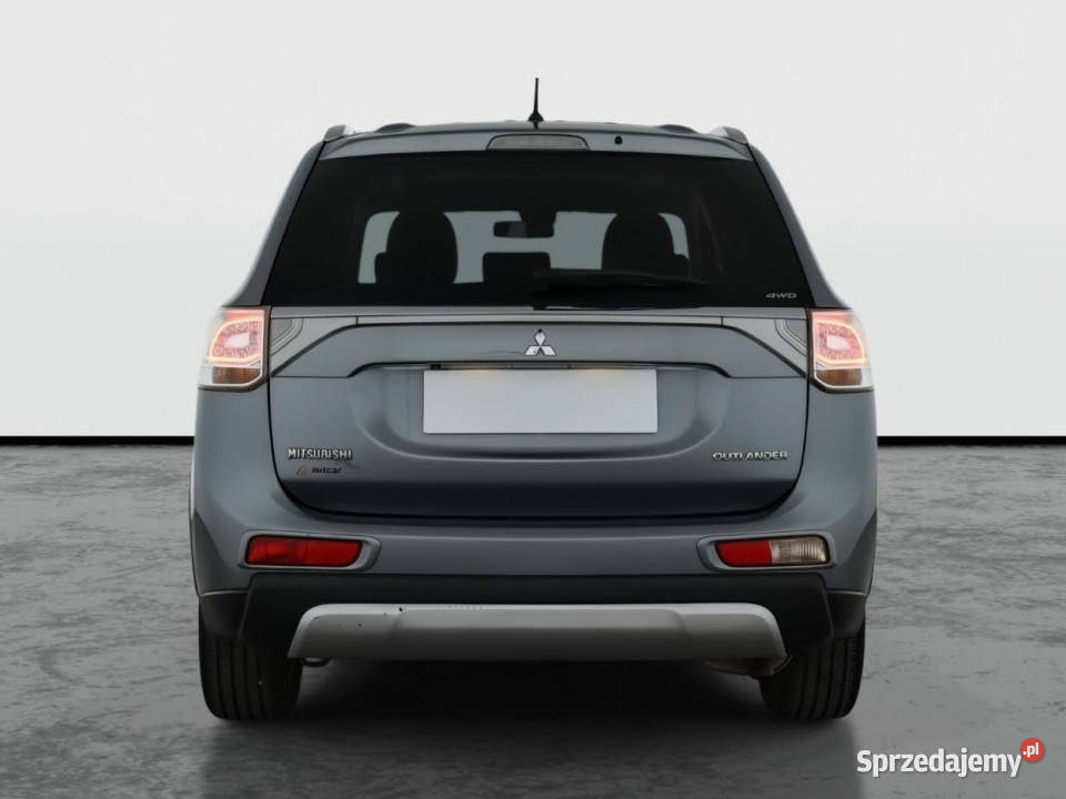 Mitsubishi Outlander 22 DID srebrny mazowieckie Piaseczno