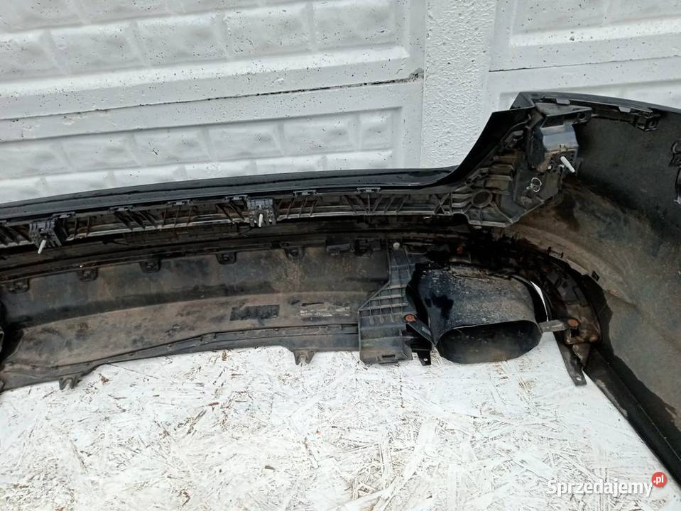 ZDERAK TYŁ TYLNY AUDI A4 B9 LIFT KOMBI NA 4PDC Karoseria
