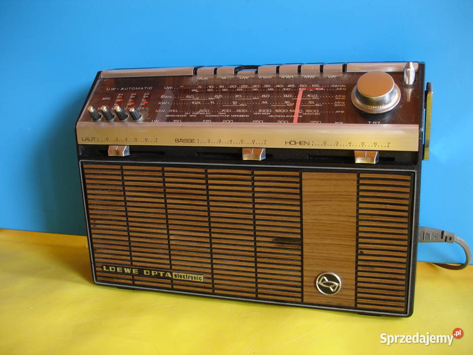 Radio LOEWE OPTA T87