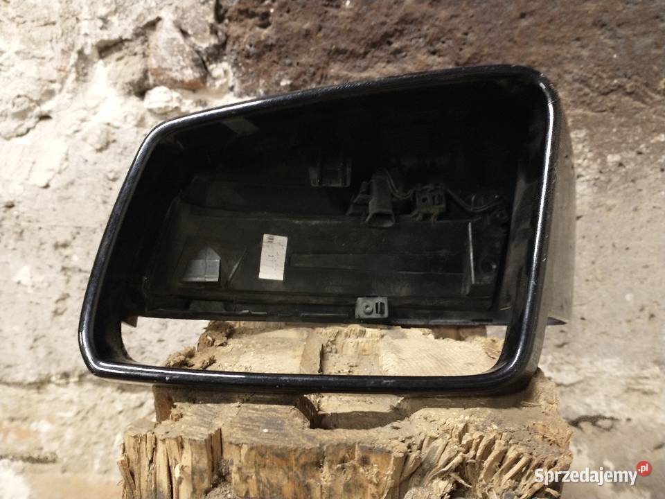 Obudowa lewego lusterka lewa czarna Mercedes Karoseria Nowy Sącz
