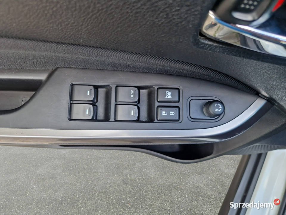 Suzuki Vitara 15 Strong Hybrid Premium 4WD AGS Z 102KM Warszawa