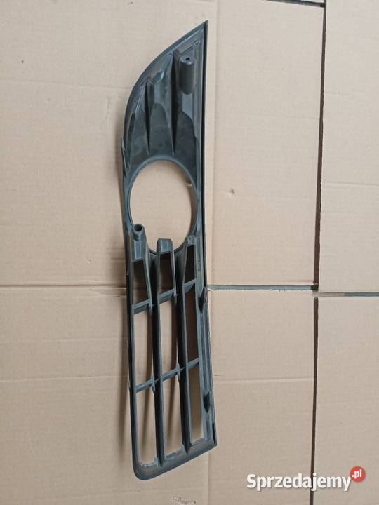KRATKA HALOGENU LEWA VW PASSAT B6 3C0853665A Zduńska Wola sprzedam