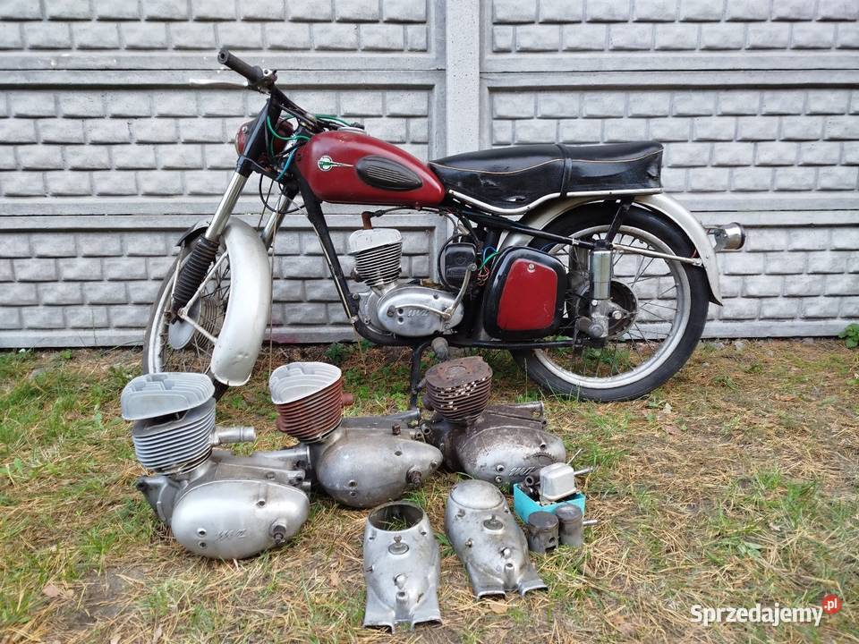 MZ 1253 z dokumentami dkw RT 125 MZ ES Radomsko