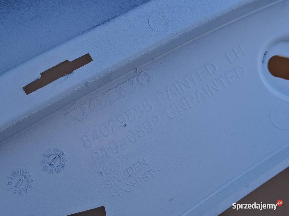 VOLVO FH4 PRZEDŁUŻENIE STOPNICY LEWEJ LEWE BIAŁE Bieleń