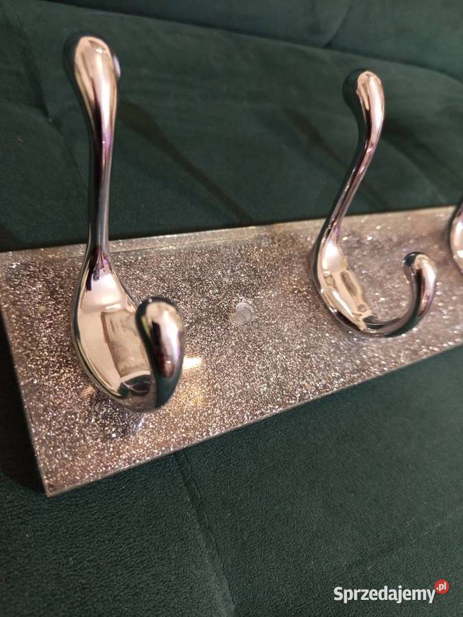 Angielski WIESZAK b wyjątkowy do łazienki z lat