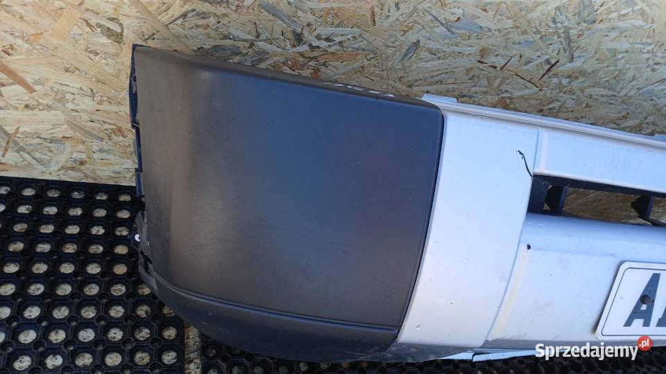 LAND ROVER DISCOVERY III ZDERZAK PRZÓD LRC798 Zbierkowo