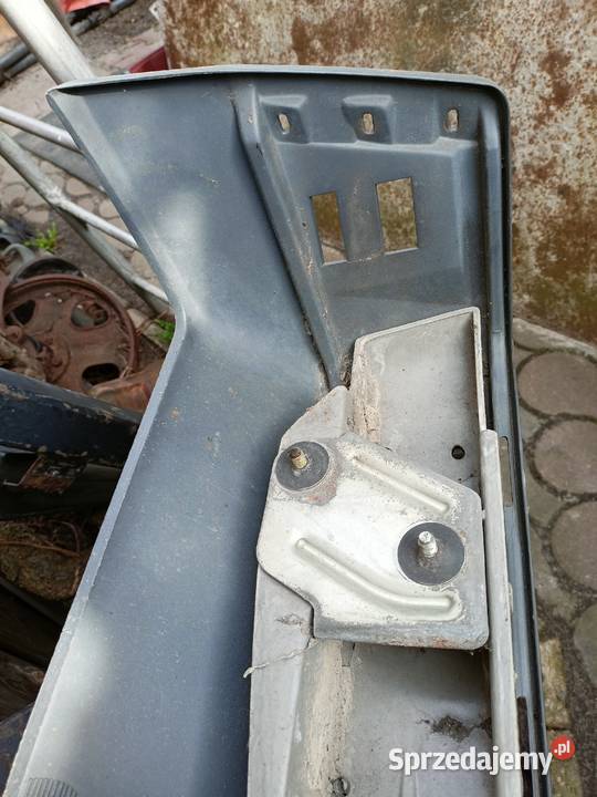 Mercedes 190D W201 zderzak tylny wąska listwa Skarżysko-Kamienna