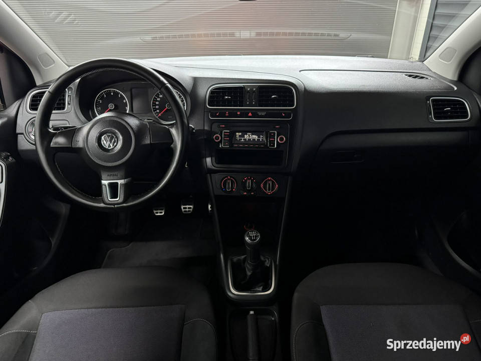 Volkswagen Polo STYLE Stan perfekcyjny Polo Samochody osobowe Chechło