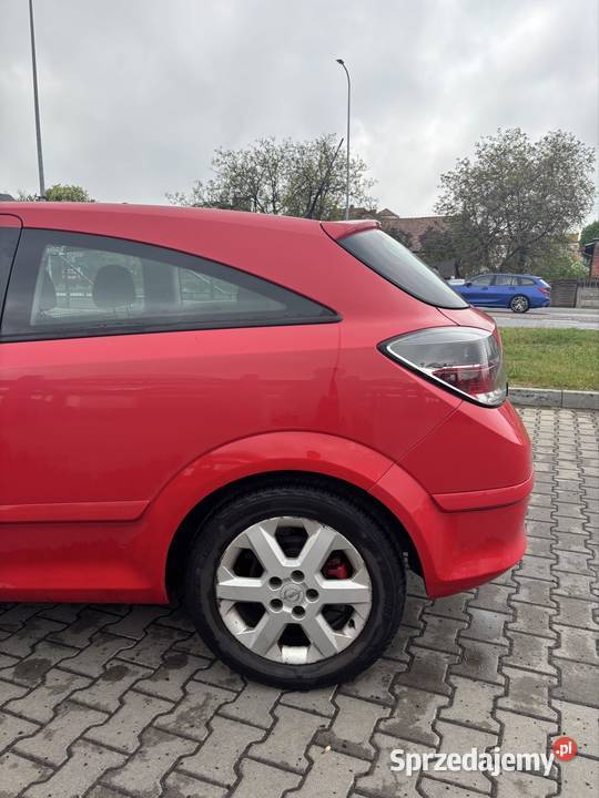 Opel Astra GTC Wieluń