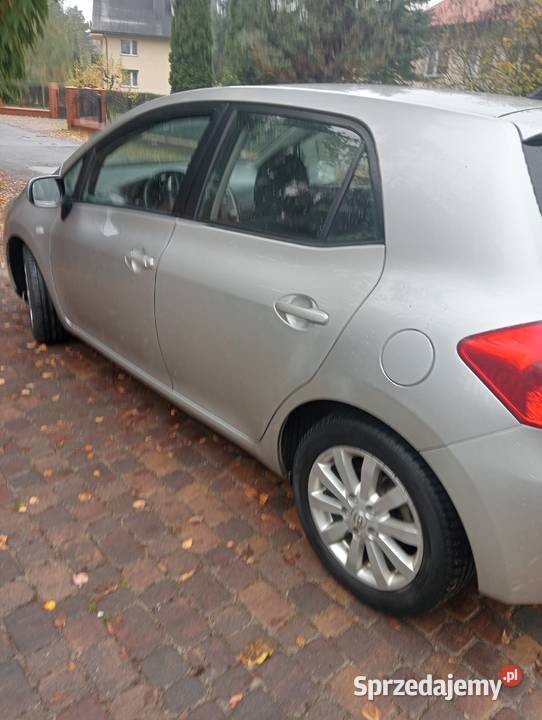 toyota auris 16 gaz Dzigorzew