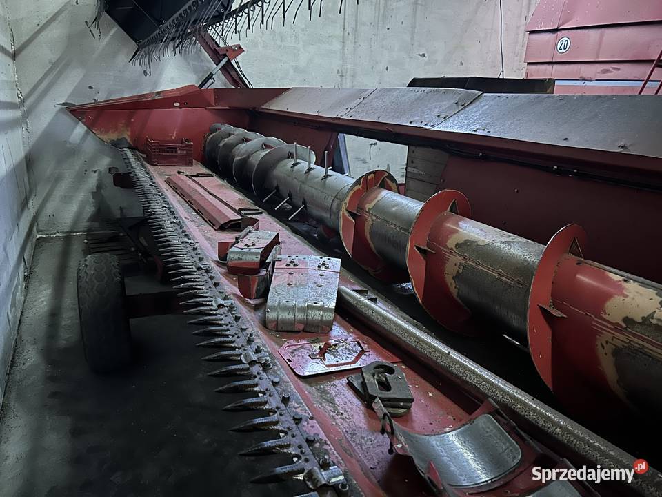 Kombajn zbożowy MF40 zachodniopomorskie Smolnica sprzedam