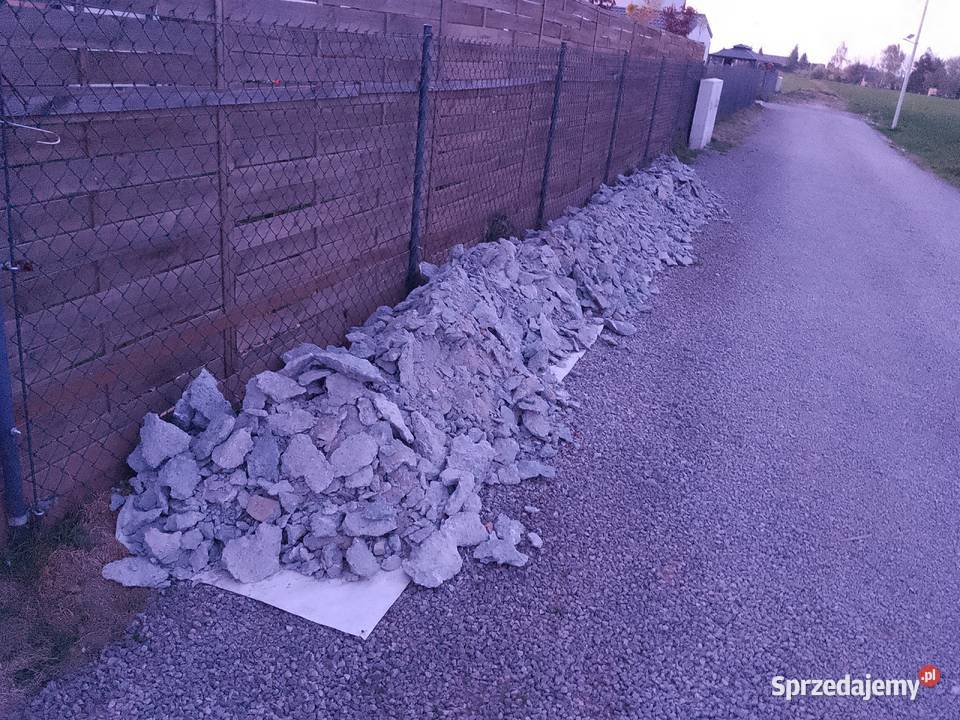 Oddam gruz z betonu B20 lubelskie Łęczna