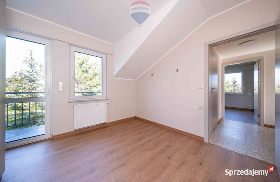 Na sprzedaż 3 pokoje z ogrodem i garażem gazowe Złotniki