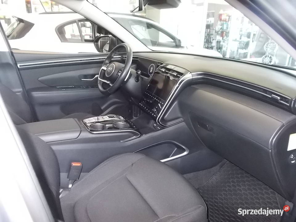 HYUNDAI TUCSON 16 benzyna hybryda Automat salon Dębica sprzedam