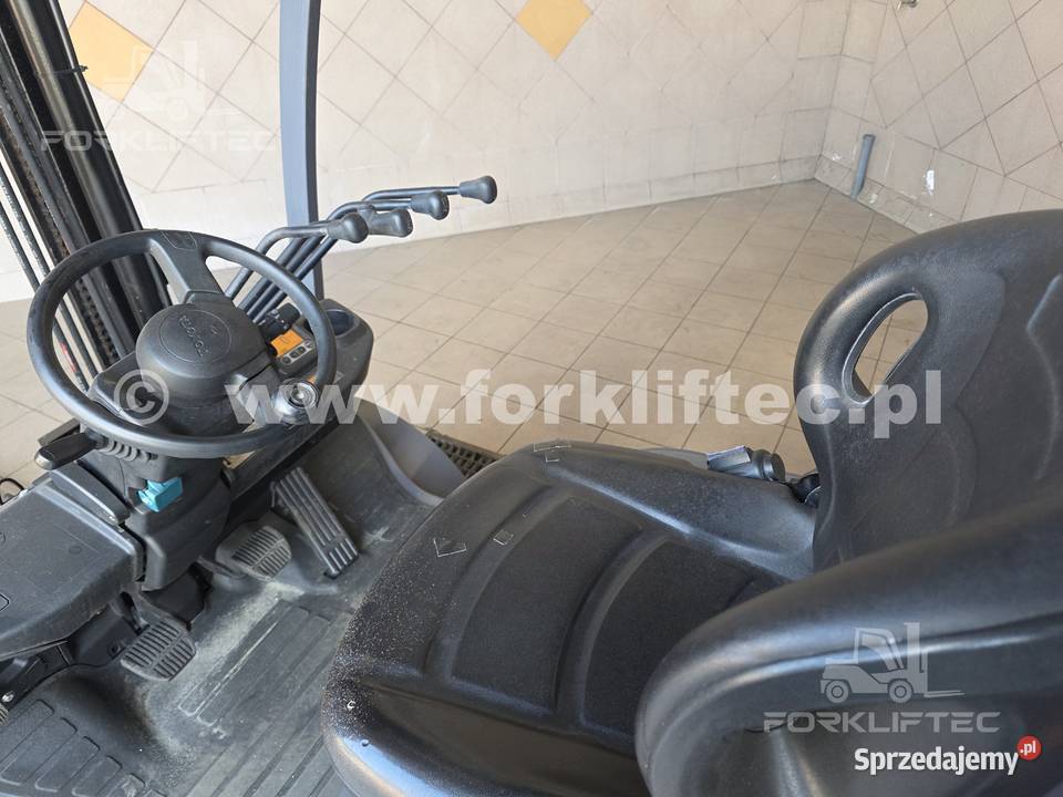 Wózek Widłowy TOYOTA 8FGF25 podnosi 3700 mm Lędziny