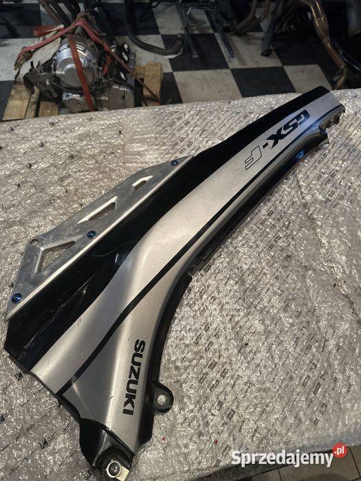 Suzuki GSX 750 F GSXF 750 Zadupek Prawy Bok Poznań