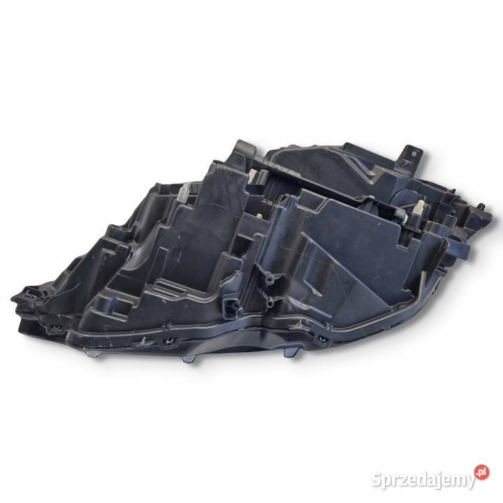 LAMPA PRAWA Volvo V90 S90 II prawy przód Chełm