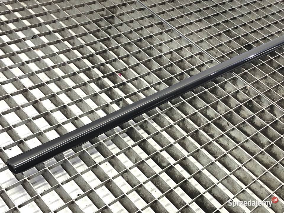 LISTWA ZGARNIAJĄCA TYŁ PRAWA BMW F01