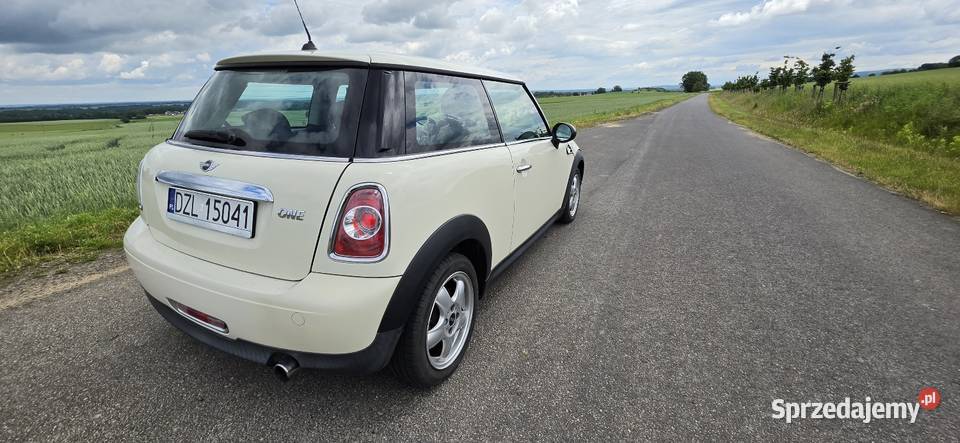 MINI ONE 2011r manualna Złotoryja