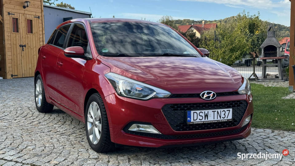 Hyundai i20 125 Benzyna 85 z Niemiec Nowe opony Strzegom