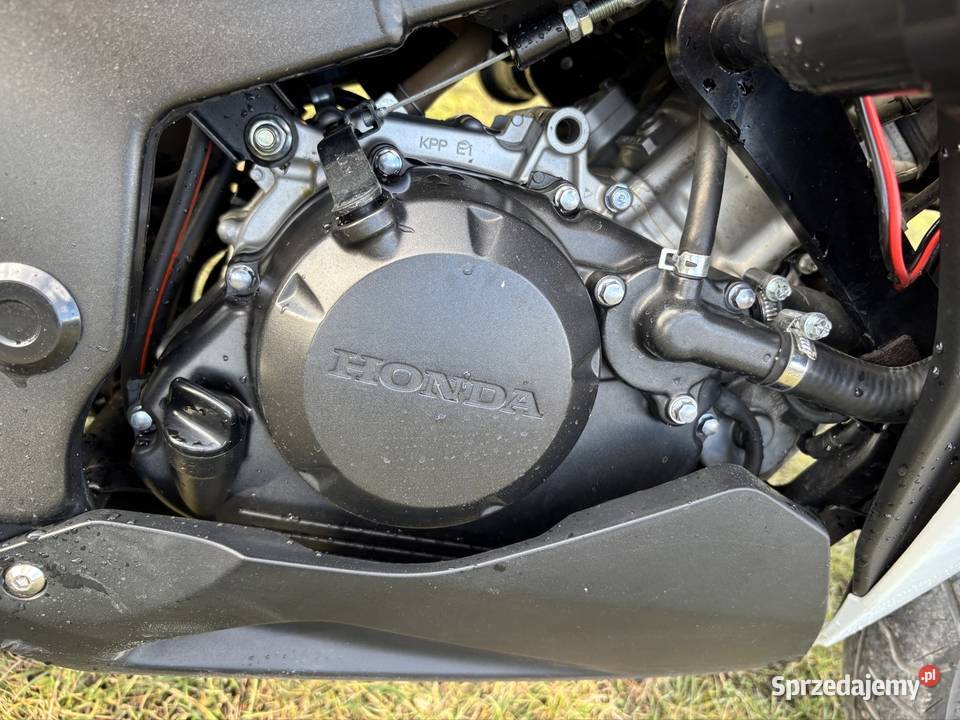 HONDA CBR125R JC50 2015