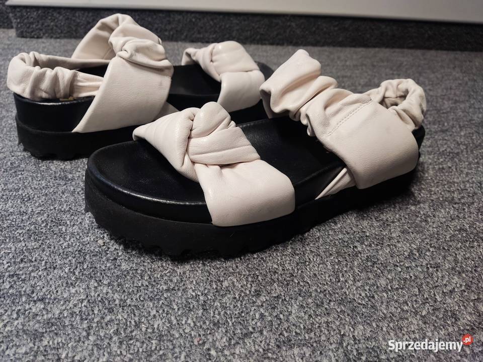 CARINII Sandały świętokrzyskie Włoszczowa