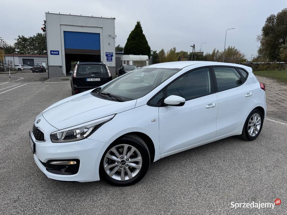 Kia Ceed 14 BENZYNA Klimatyzacja Nawigacja Konin sprzedam